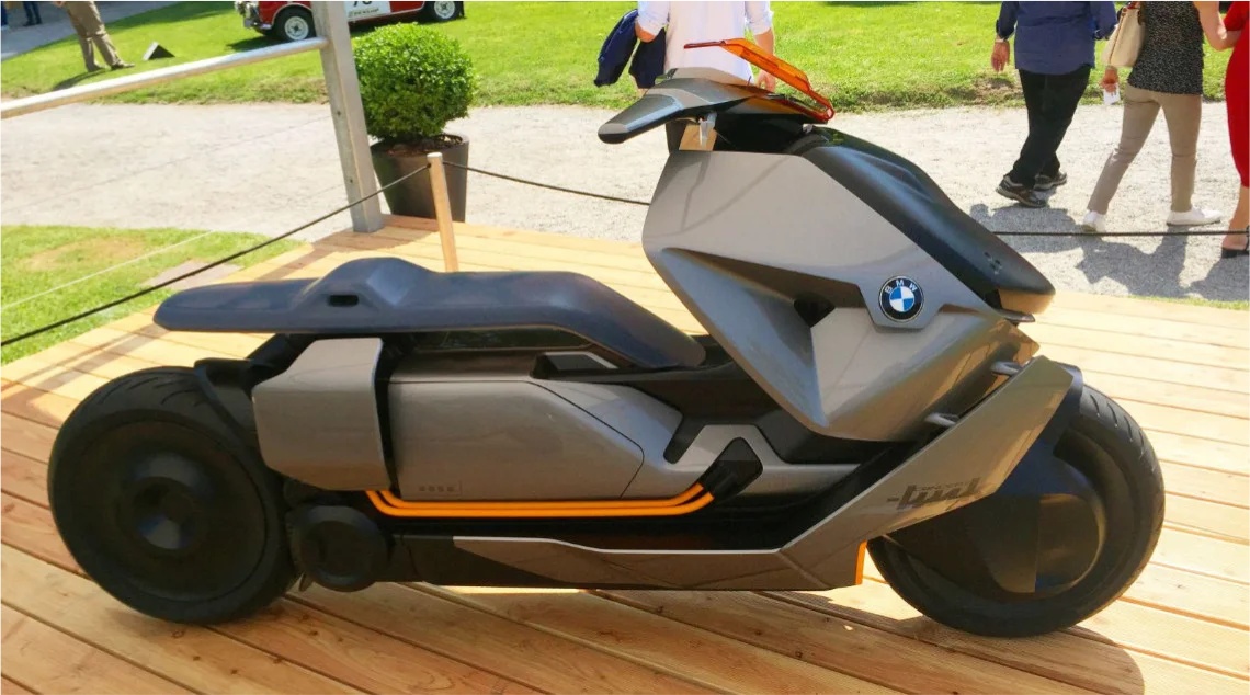 BMW Vision Next 100