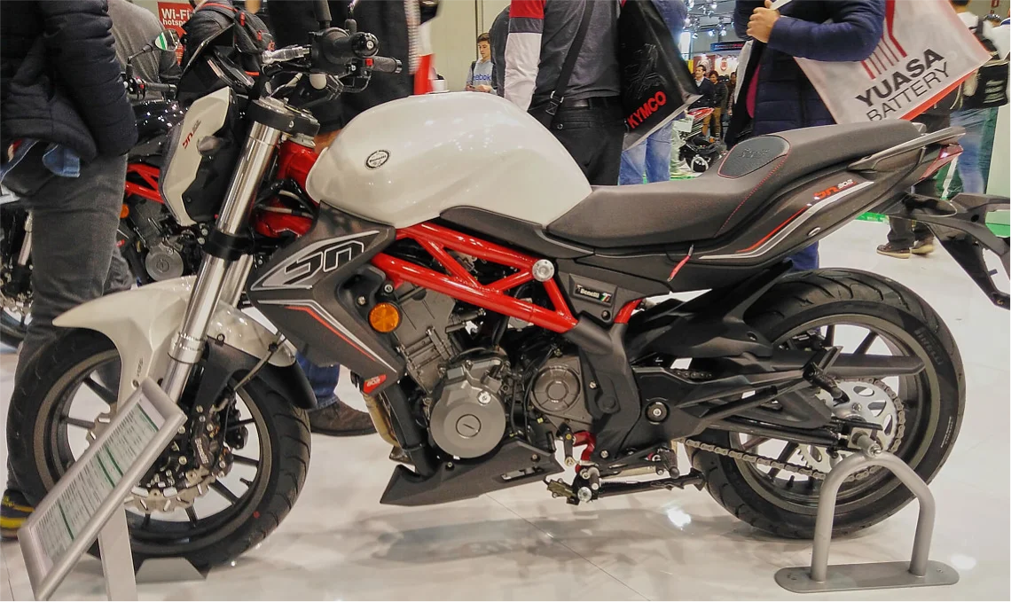 Eicma 2016 Benelli